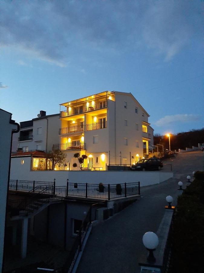 Apartment Matosic Цриквеница Экстерьер фото